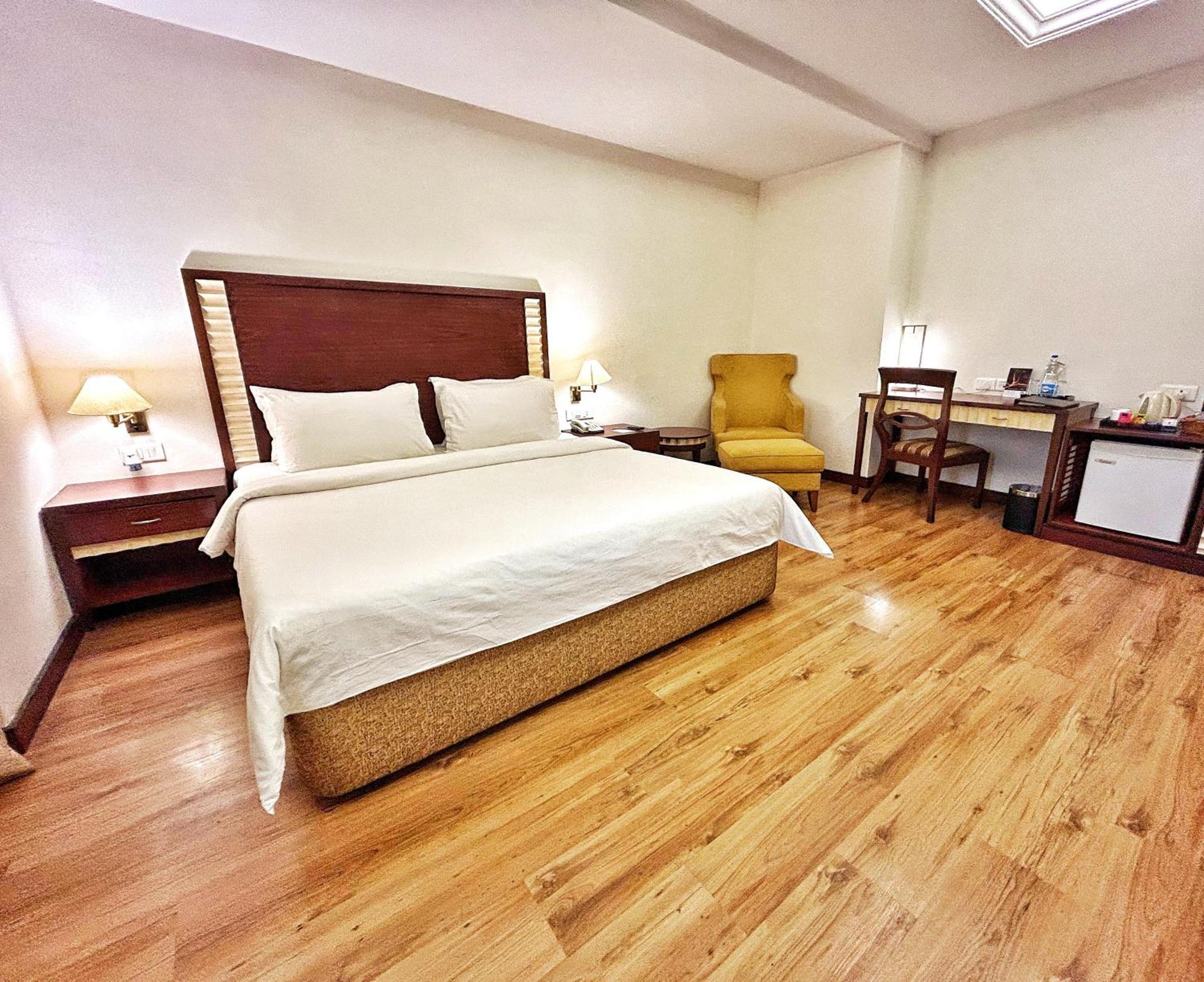 The Residency Karur Hotel Buitenkant foto