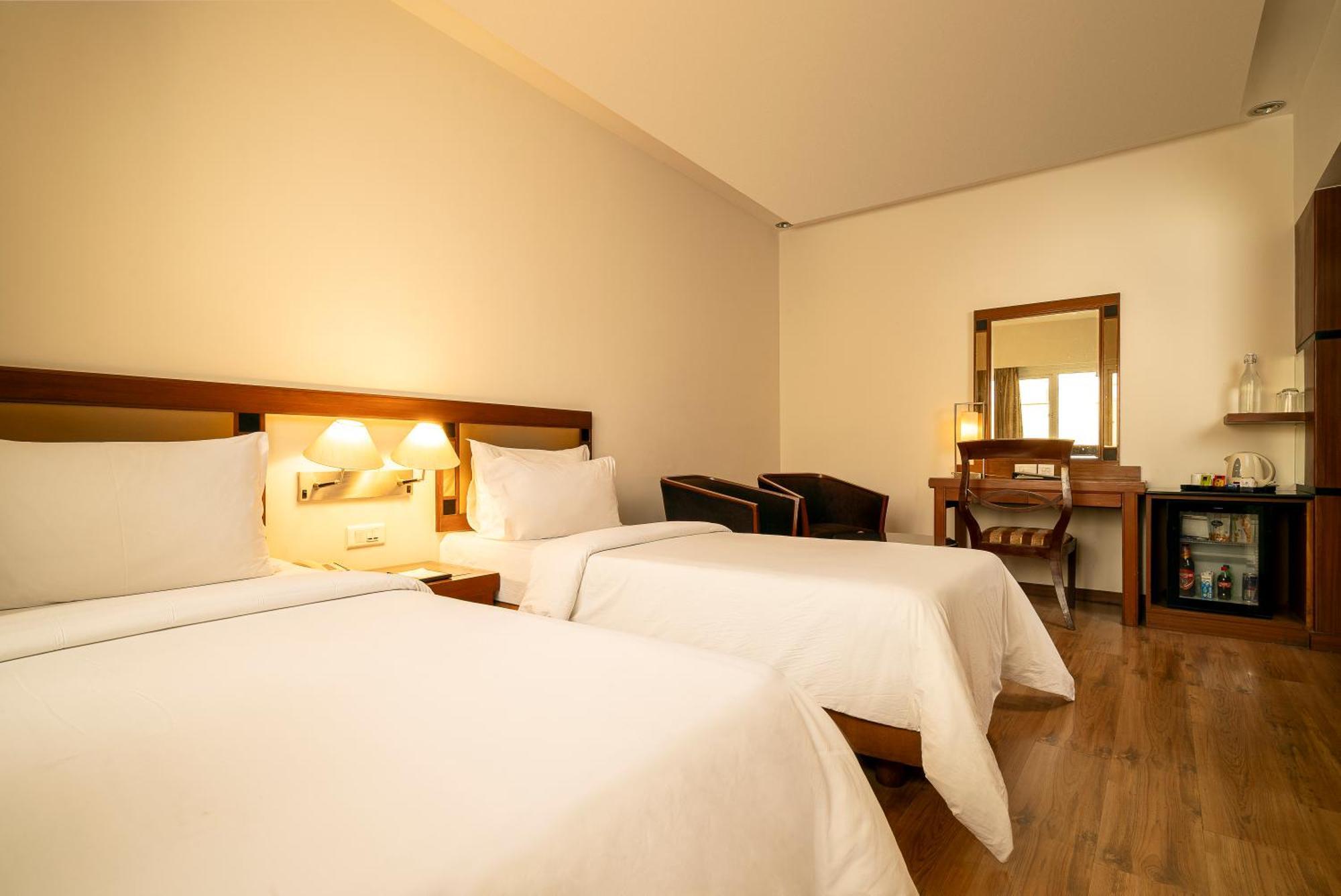 The Residency Karur Hotel Buitenkant foto