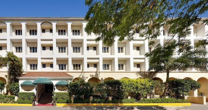 The Residency Karur Hotel Buitenkant foto